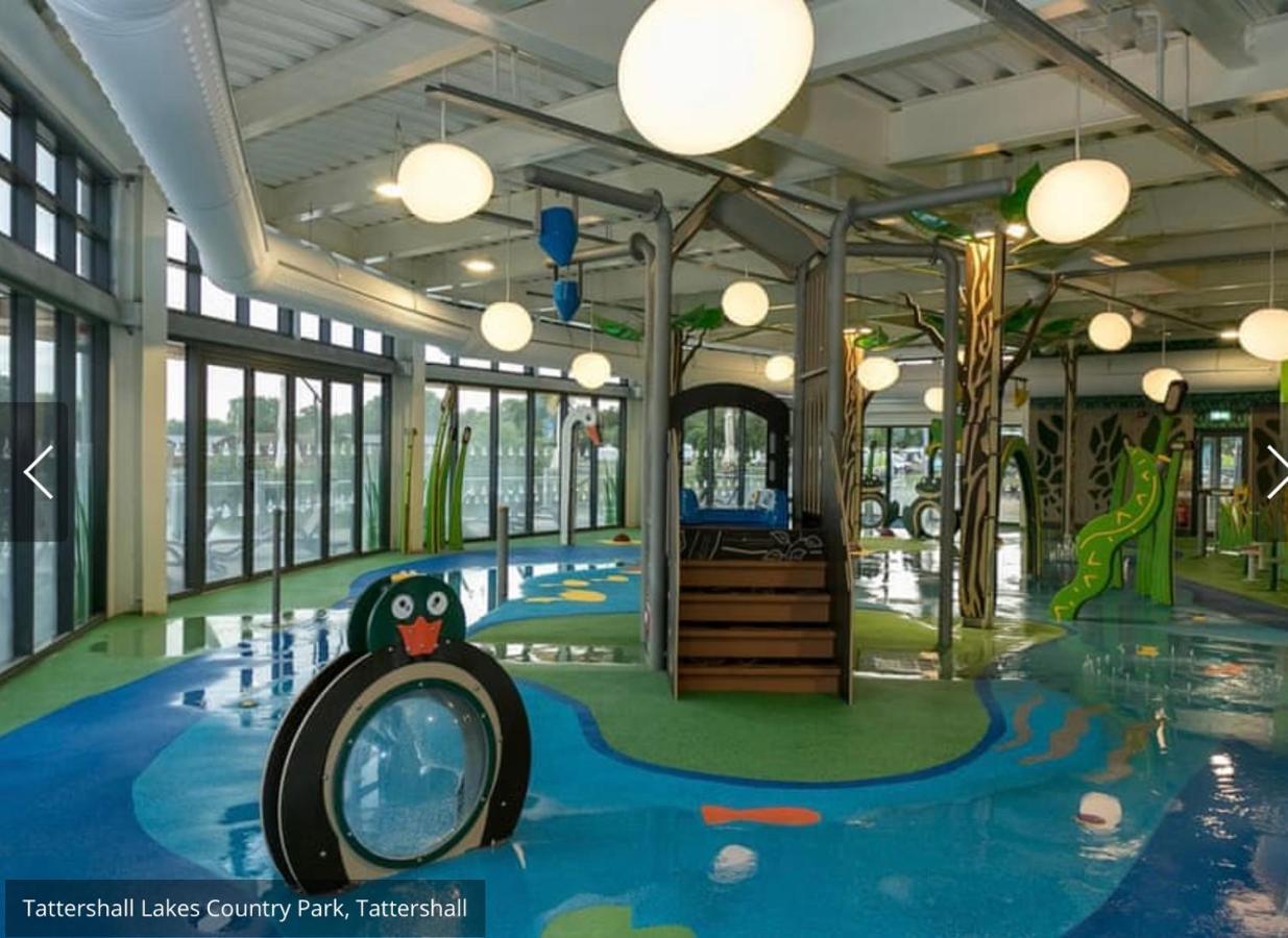 Holiday Home Breaks At Tattershall Lakes Coningsby Esterno foto
