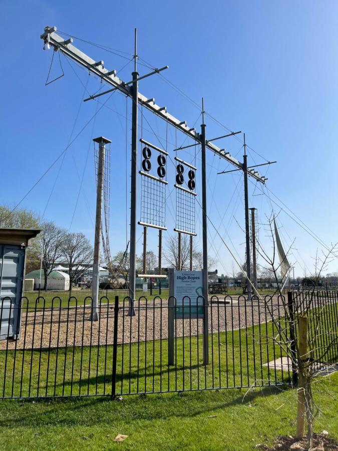 Holiday Home Breaks At Tattershall Lakes Coningsby Esterno foto