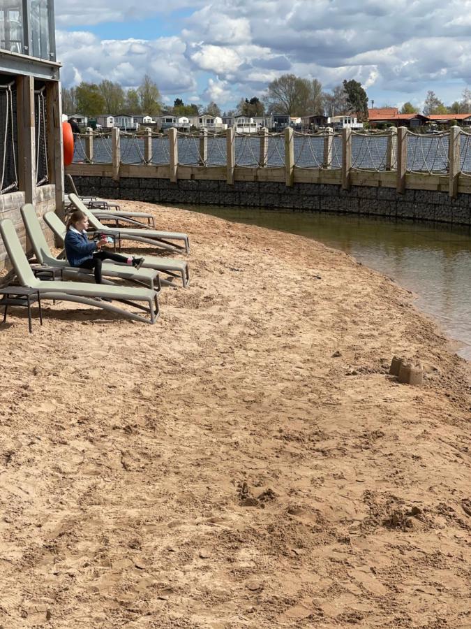 Holiday Home Breaks At Tattershall Lakes Coningsby Esterno foto